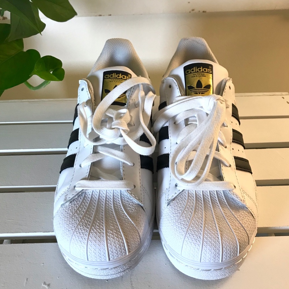 Adidas Superstar Sneakers